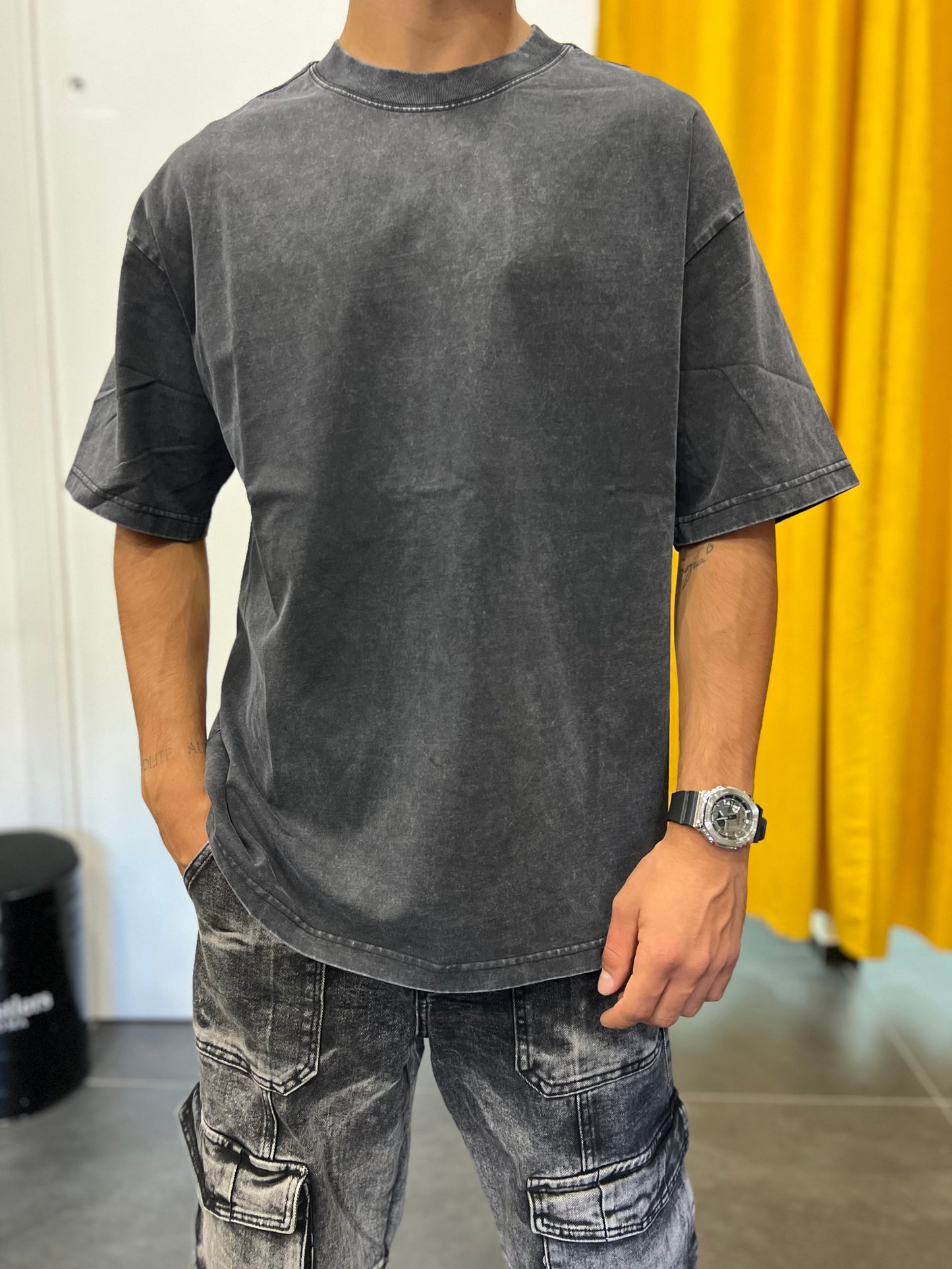 T-SHIRT Effetto STONE WASHED Grigio Scuro